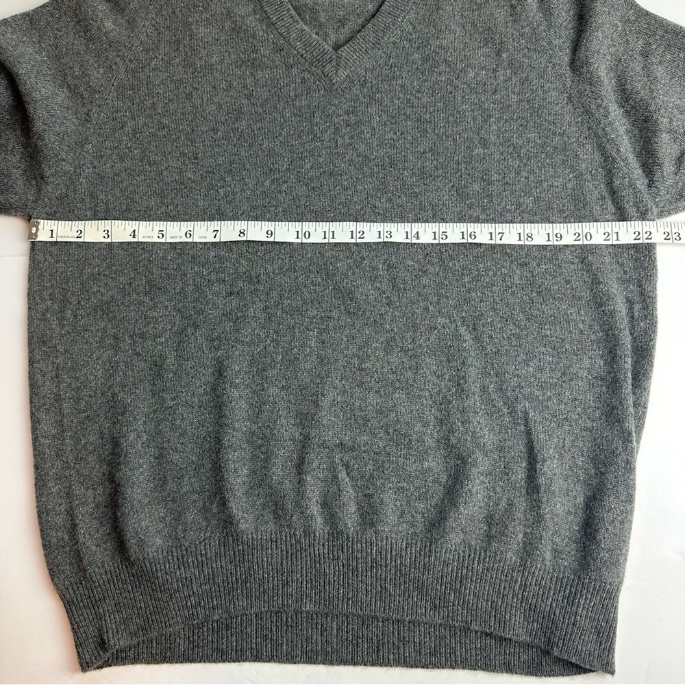 Alexander Julian Colours 100% Cashmere V-neck Sweater Men's Size Large Gray Grey - Picture 3 of 8